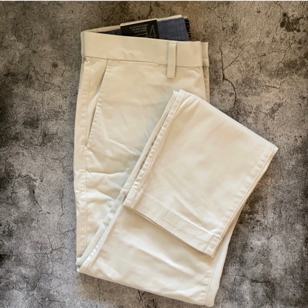 Men’s Gap Slim Stretch Khakis
